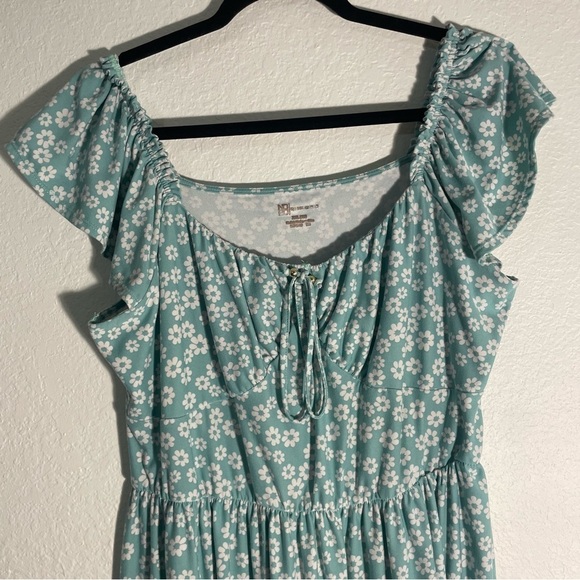 No Boundaries woman mini prairie dress size XXL over the shoulder mint floral - Picture 3 of 11
